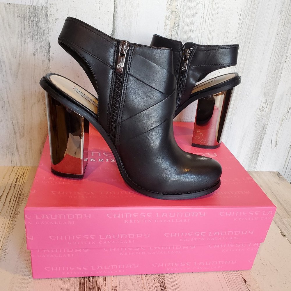 Kristin Cavallari Black Remi Platform Boot…
